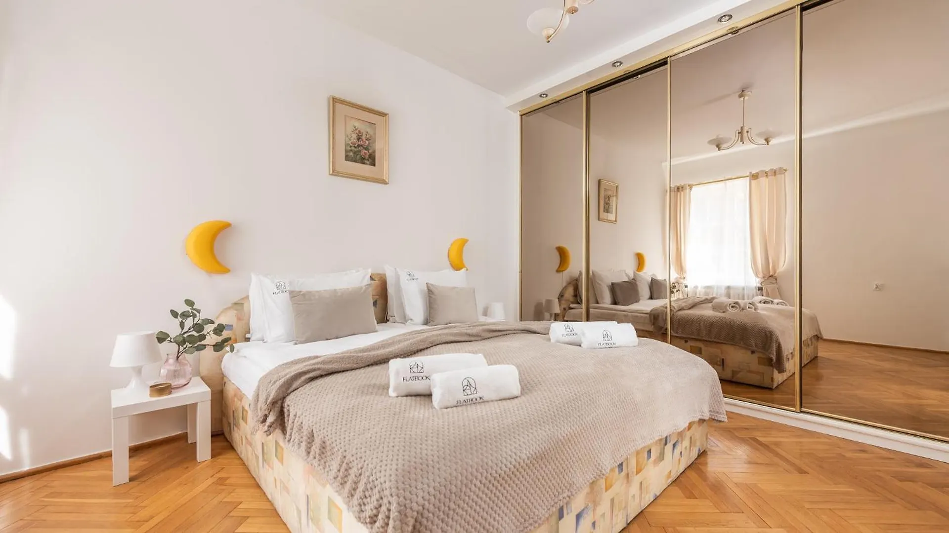 Flatbook - In The Heart Of Old Town Apartments Mariacka II Gdansk